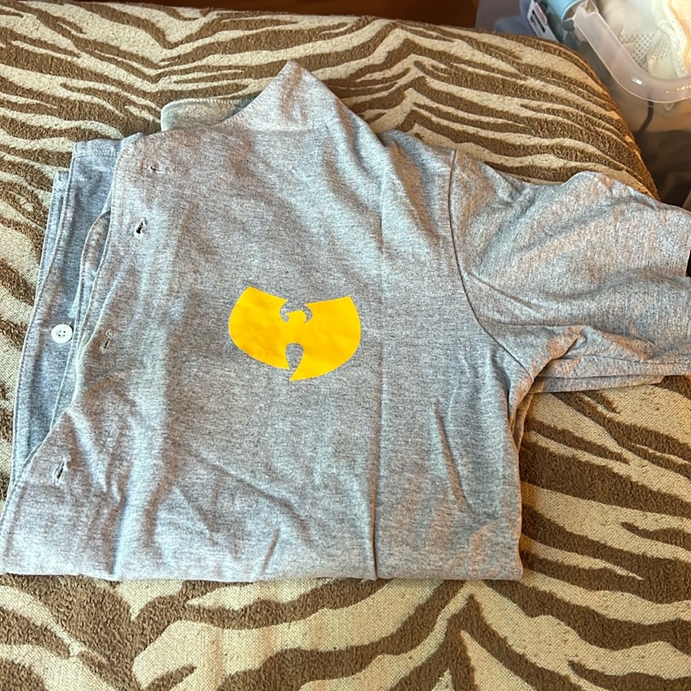 NWOT Wu-Tang Clan Gray Button Down T Shirt